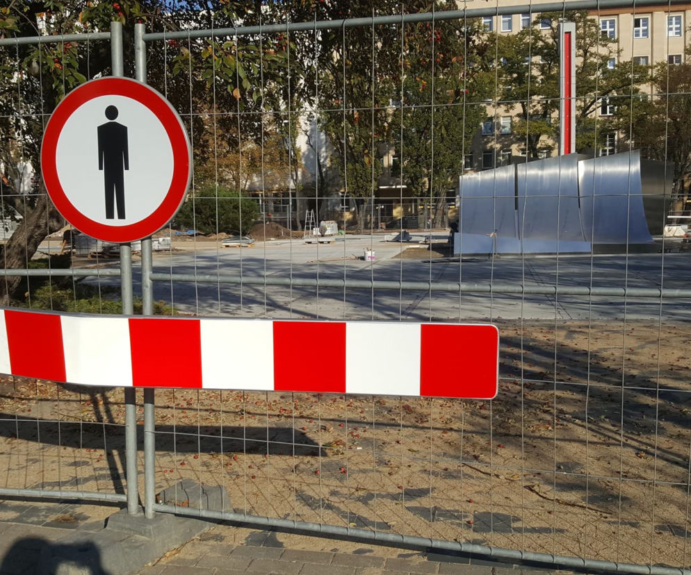 Pomnik Polski Morskiej jest co prawda gotowy, ale otoczenie wokół niego wymaga jeszcze rewitalizacji.