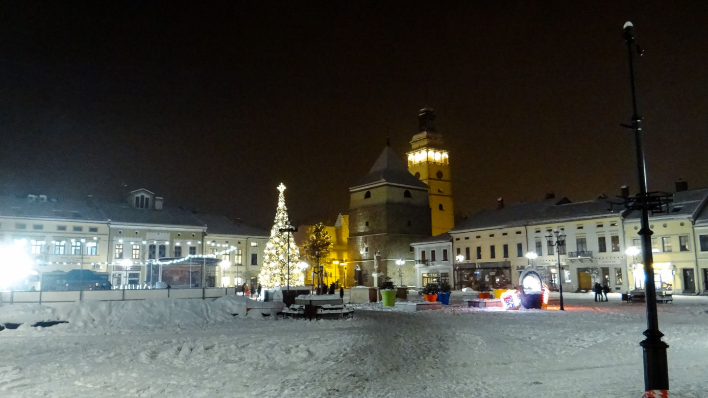 Zimowy Żywiec w obiektywie. Śnieżne miasto prosto z bajek dla dzieci!