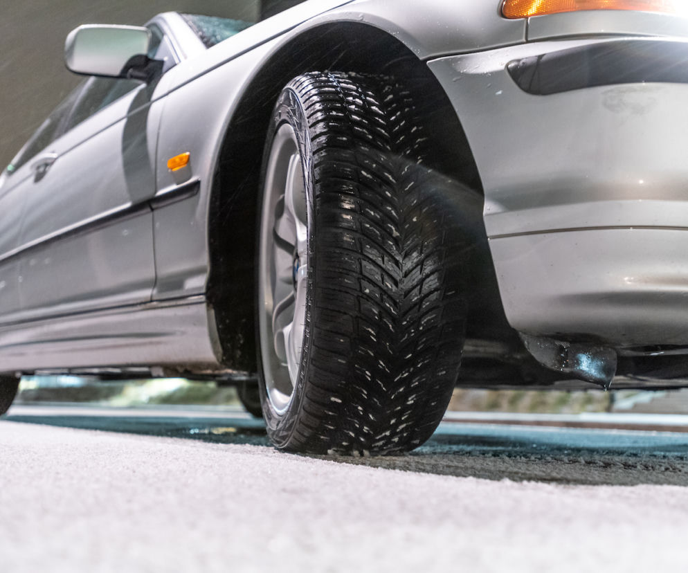 Opony całoroczne Nokian Seasonproof 225/45 R17