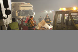 Śląskie: Karambol ok. 80 aut na drodze do Cieszyna. Zginęła jedna osoba. Trasa S1 zablokowana