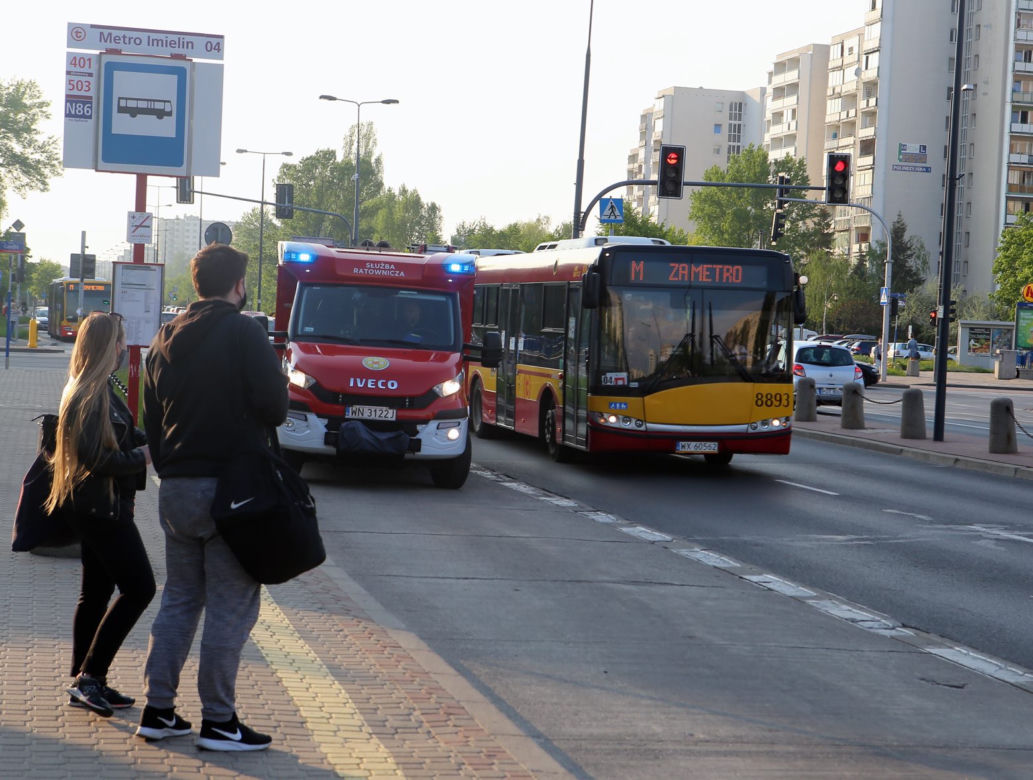 Makabra na stacji metra Imielin, nie żyje kobieta