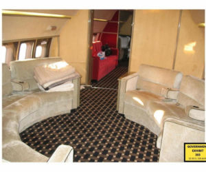 Pokazali wnętrze samolotu Epsteina! Tajemnice Lolita Express