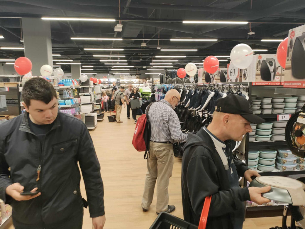 Wielkie otwarcie Woolworth w Galerii Łódzkiej! Już na początku pojawiło się wielu klientów