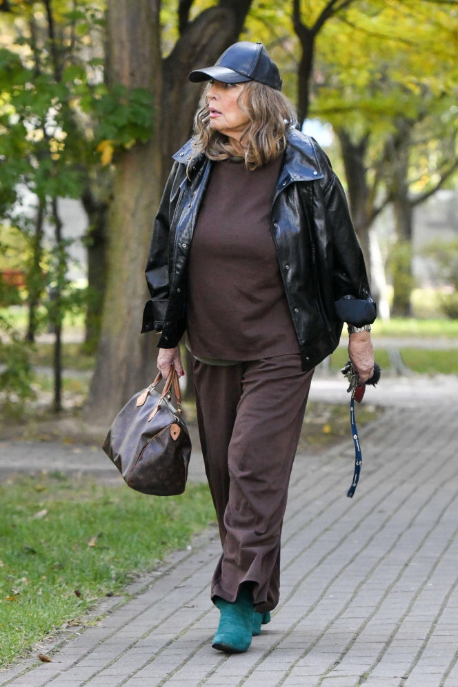 Agnieszka Fitkau-Perepeczko  na bazarku