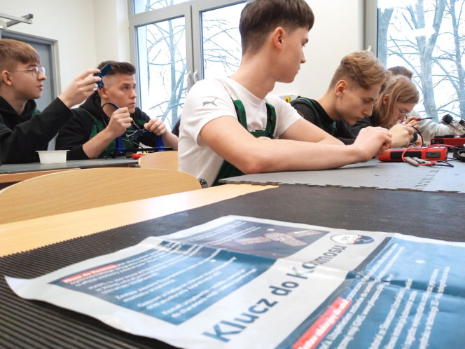 Kosmiczny projekt w siedleckim BCU Nr 1