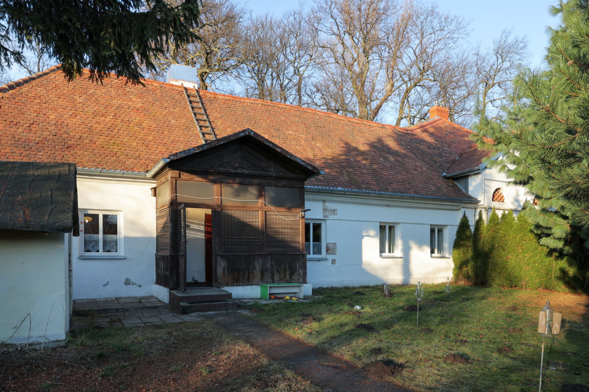 Władze muzeum chcą wyrzucić na bruk rodziców z dziećmi