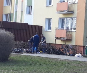 Pożar mieszkania na ul. Monte Cassino w bydgoskim Fordonie! Konieczna była ewakuacja mieszkańców! [AKTUALIZACJA, ZDJĘCIA]