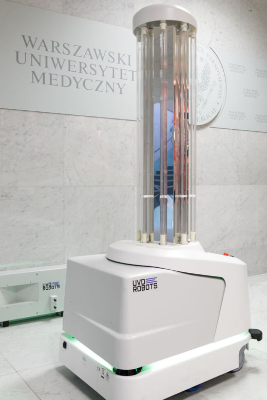 Robot będzie walczył z koronawirusem!