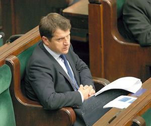 Zostałeś posłem żeby grać w piłkę?