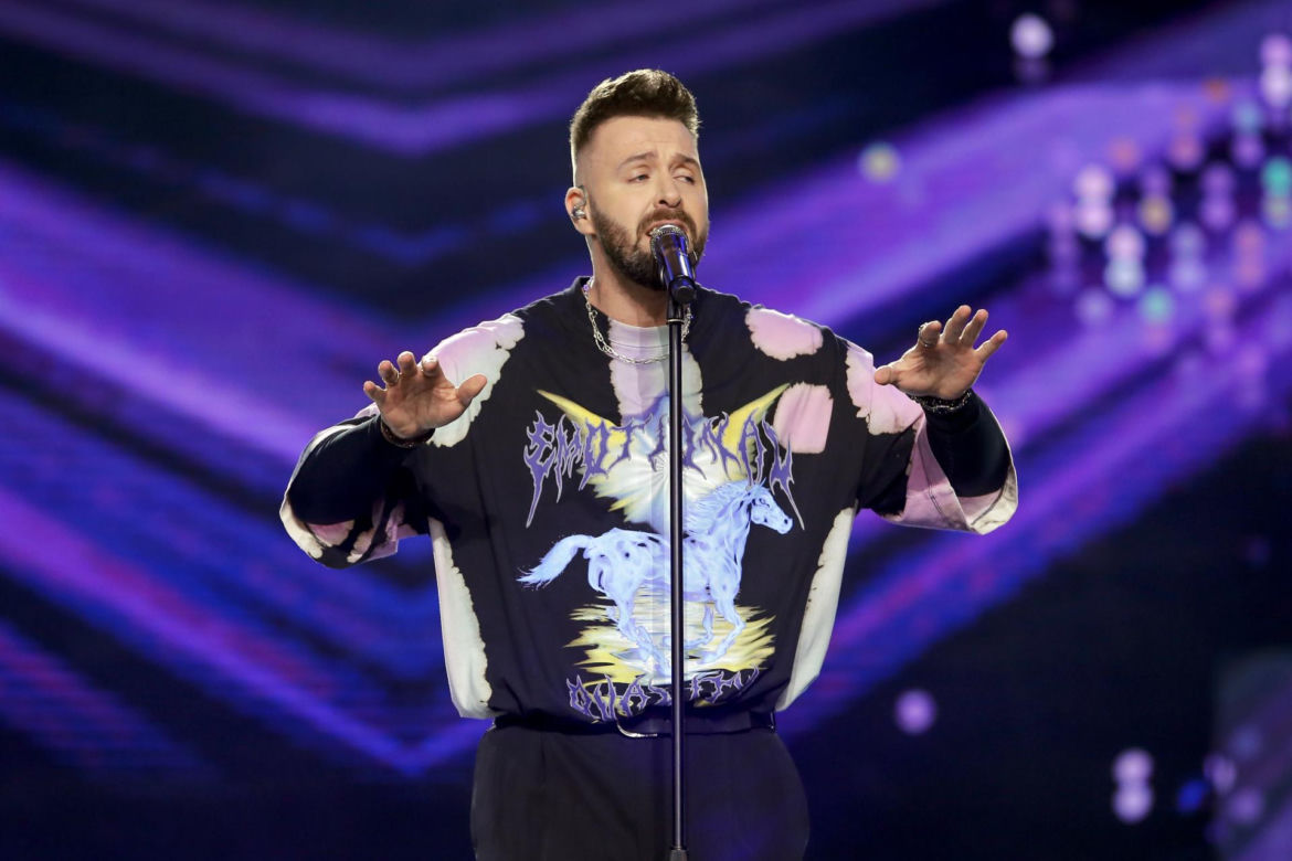 Grzegorz Hyży kiedyś i dziś. Od skromnego chłopaka z "X Factora" do ikony męskiego stylu