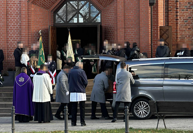 Pogrzeb 16-letniej Kingi. Razem z koleżanką zginęła w tragicznym wypadku
