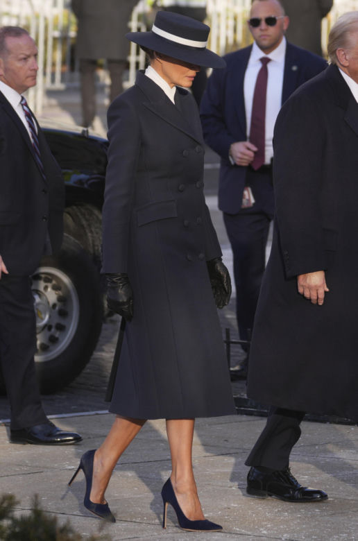 Melania Trump na inauguracji Donalda Trumpa. Jeden szczegół zwraca uwagę