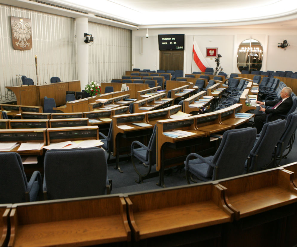 SENAT