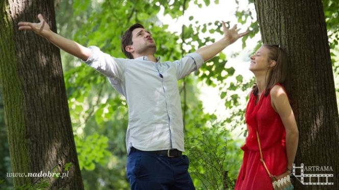 Na dobre i na złe odc. 573. Adam Krajewski (Grzegorz Daukszewicz), Roma (Marta Juras)