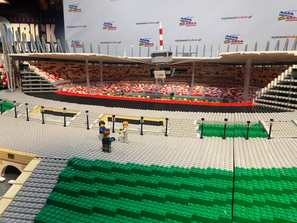 Stadion PGE Narodowy z klocków LEGO