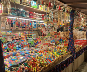 Jarmark Bożonarodzeniowy na Rynku Głównym w Krakowie 2025. Oferta wystawców