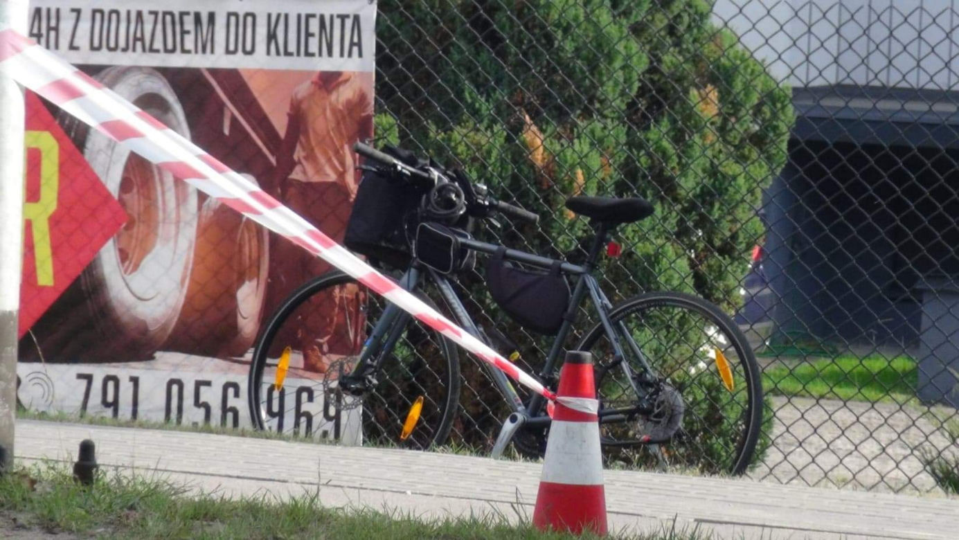 Tajemnicza śmierć rowerzysty pod Legionowem. Przewrócił się i umarł