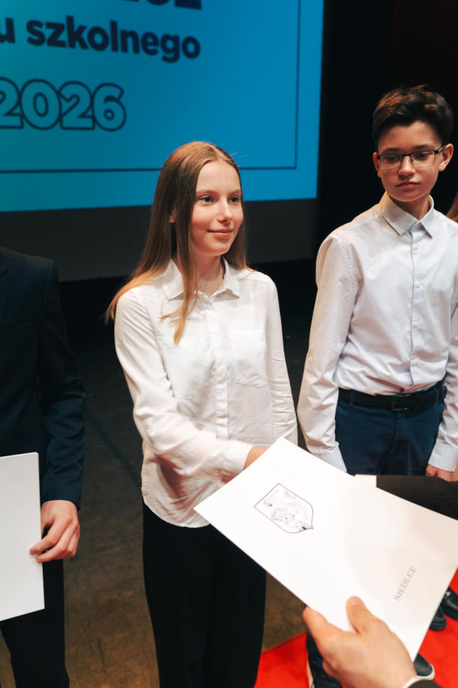 Najzdolniejsi uczniowie odebrali stypendia Prezydenta Miasta Siedlce