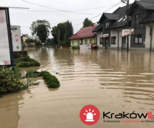 Małopolska: alarmy przeciwpowodziowe, podtopienia, nieprzejezdne drogi